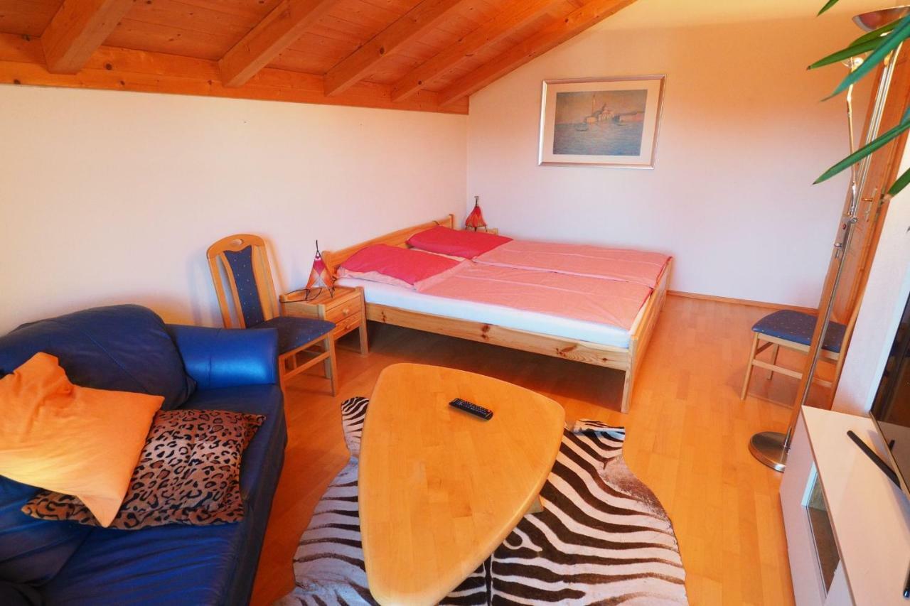 Chiemsee Bed & Breakfast ริมสติง ภายนอก รูปภาพ